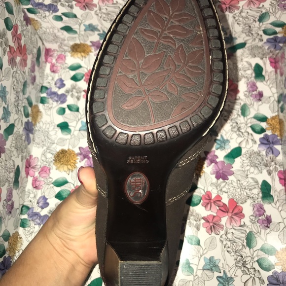 Booties - Picture 4 of 8